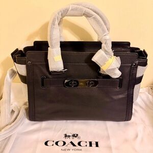 NWT Coach Swagger 27 carryall, navy blue pebble leather, gunmetal hardware